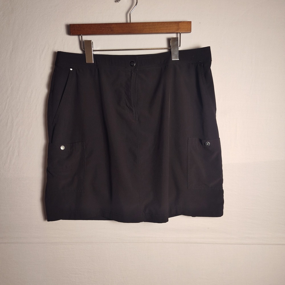 Zenergy Golf by Chicos Black Cargo Skort Skirt Size 2 XL Activewear Pockets